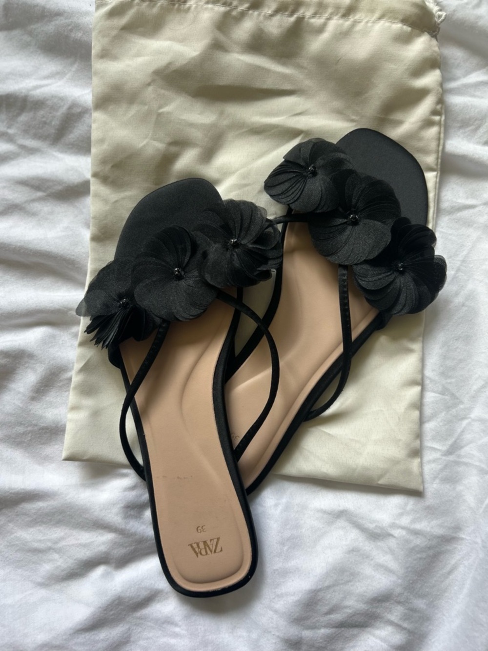 ZARA  Sandal Slides Black- Fabric Flowers Flip Flops